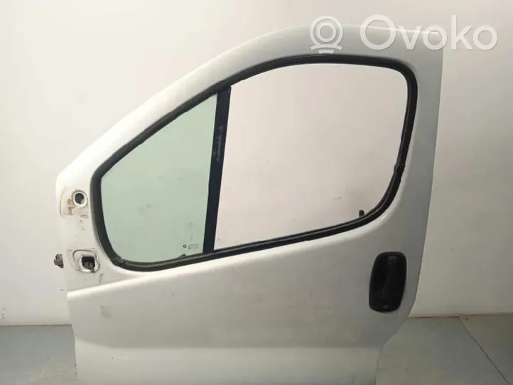 Opel Vivaro Front door 93194149