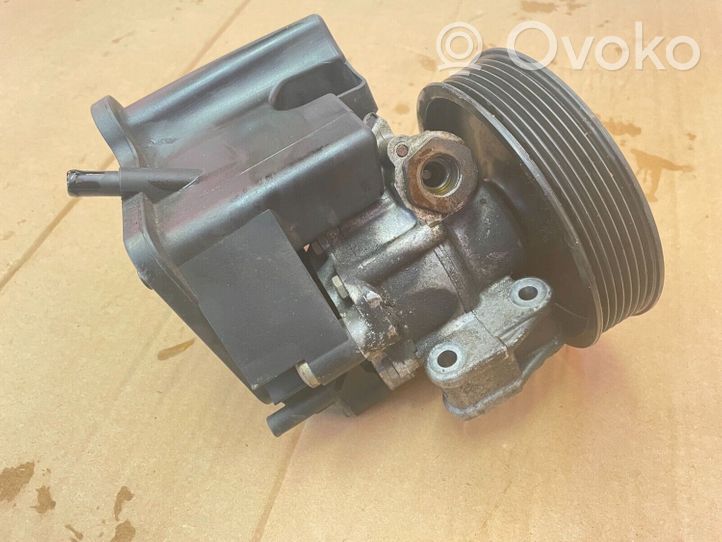 Mercedes-Benz C W203 Ohjaustehostimen pumppu A0034664101