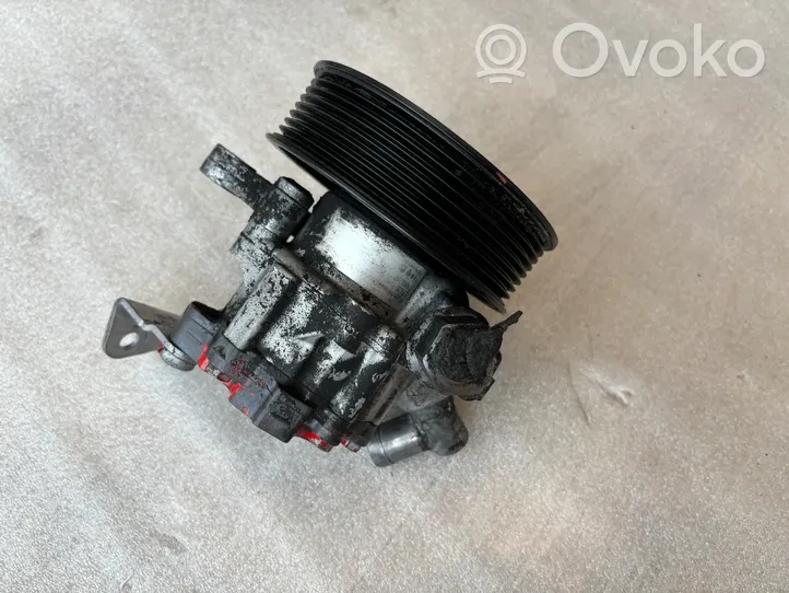 Mercedes-Benz E AMG W212 Pompe de direction assistée A0064664801