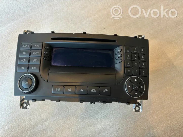 Mercedes-Benz C W203 Unité principale radio / CD / DVD / GPS A2038270062