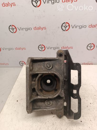 Renault Master II Supporto di montaggio del motore 8200261608