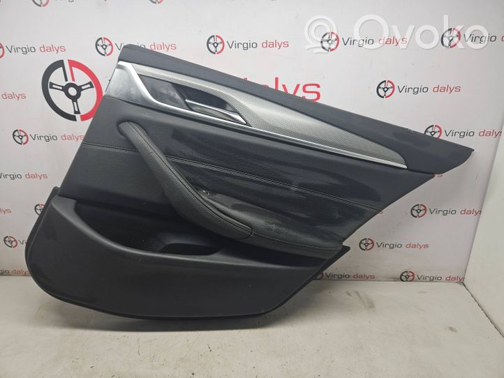 BMW 5 G30 G31 Rivestimento del pannello della portiera posteriore 2845896