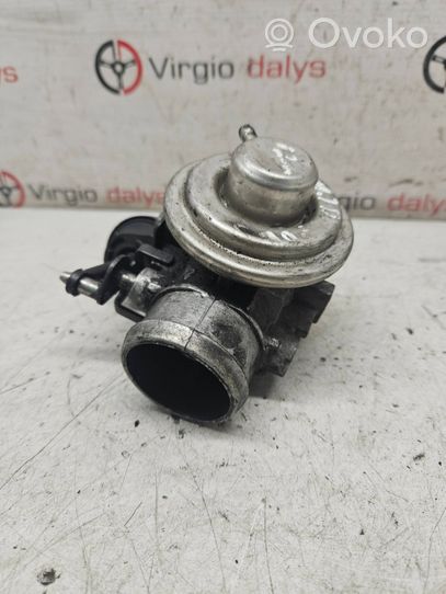 Volkswagen Polo Soupape vanne EGR 045131501C