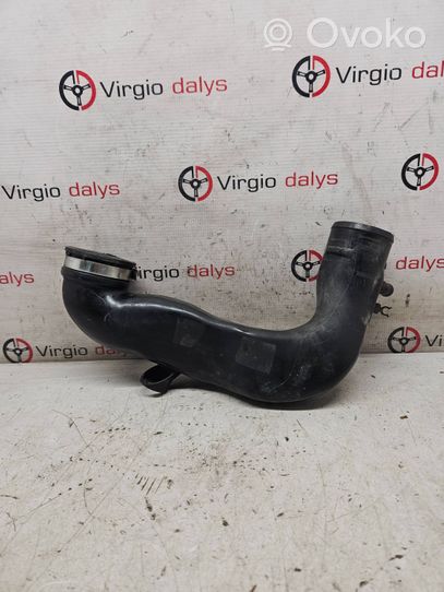 Chevrolet Cruze Manguera/tubo del intercooler 55577108