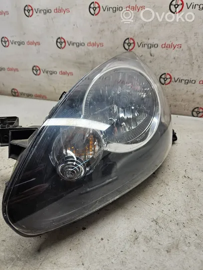 Toyota Aygo AB10 Lampa przednia 