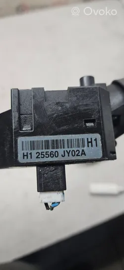 Renault Koleos I Interruptor/palanca de limpiador de luz de giro 25560JY02A