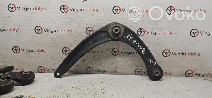 Peugeot 308 Front lower control arm/wishbone 