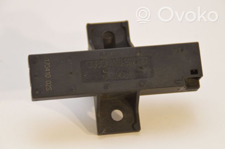 Audi Q7 4M Antenne intérieure accès confort 4M0907247