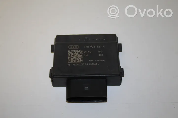 Audi A6 S6 C8 4K Polttoaineen ruiskutuspumpun ohjainlaite/moduuli 4K0906121C