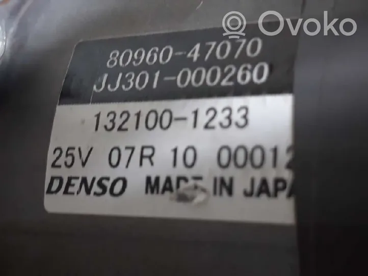 Toyota Prius (XW30) Ohjauspyörän akseli 8096047070
