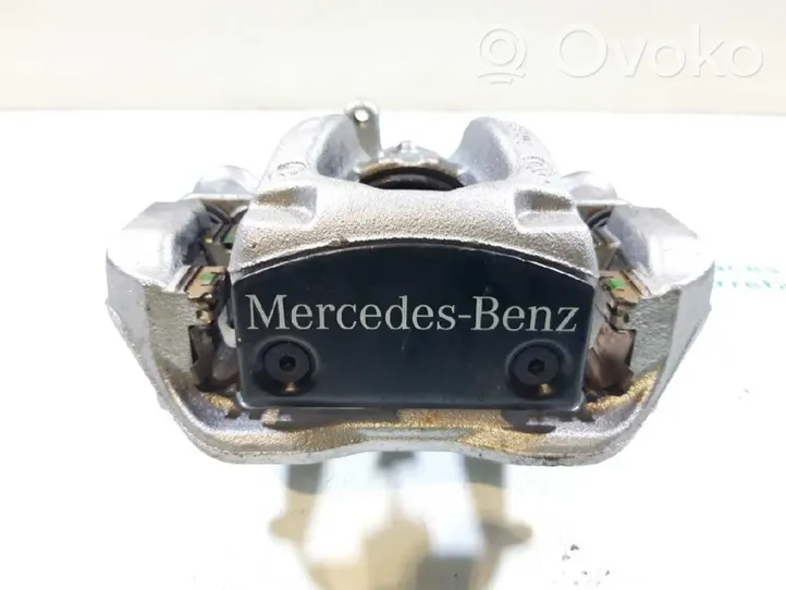 Mercedes-Benz Vito Viano W447 Supporto della pinza del freno posteriore A4474230297