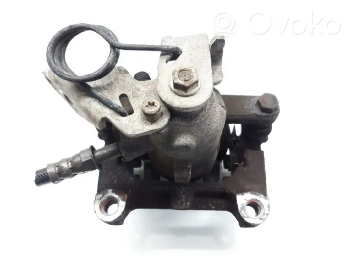 Ford Mondeo MK IV Supporto della pinza del freno posteriore 2224578