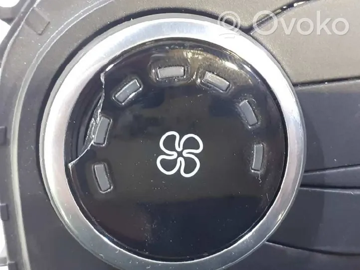 Ford Fiesta Panel klimatyzacji 2426641