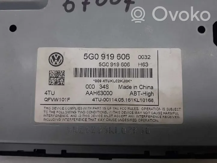 Volkswagen Passat Alltrack Radio/CD/DVD/GPS-pääyksikkö 5G0919606