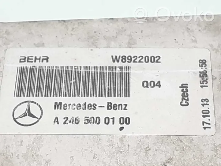 Mercedes-Benz B W246 W242 Välijäähdyttimen jäähdytin A2465000100