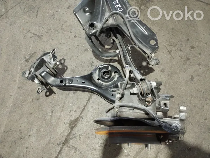 Toyota Yaris XP210 Galinis tiltas su reduktoriumi 4872052050