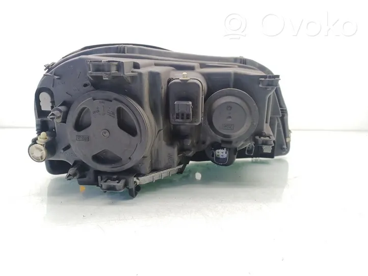 Volvo XC90 Lampa przednia 31290892