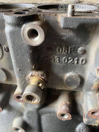 Audi A4 S4 B7 8E 8H Engine block 06F103021D