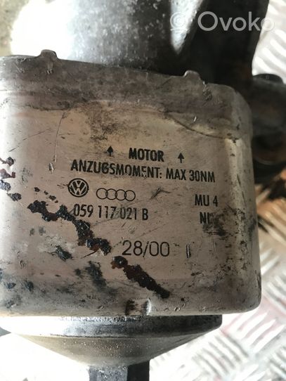 Audi A4 S4 B7 8E 8H Supporto di montaggio della pompa del servosterzo 059145 169