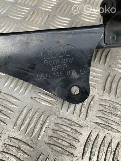 Audi A4 S4 B7 8E 8H Halterung Schlauch / Leitung Ladeluftkühler 8E0145813G