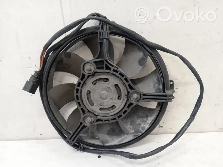 Audi A8 S8 D2 4D Ventilatore di raffreddamento elettrico del radiatore 