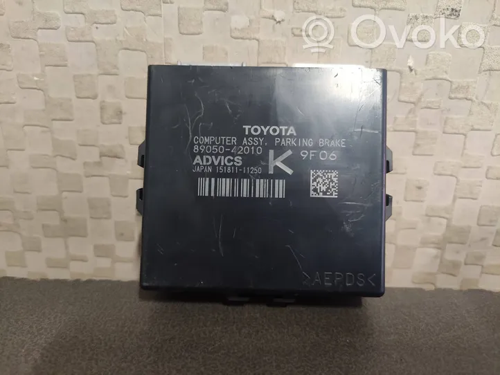 Toyota RAV 4 (XA50) Module de commande de frein à main 89050-42010