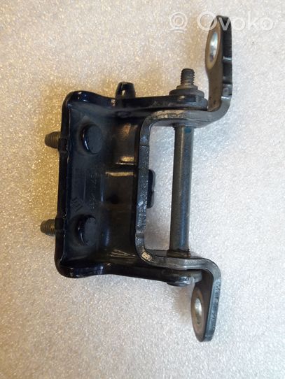 Renault Kadjar Rear door upper hinge 8863R