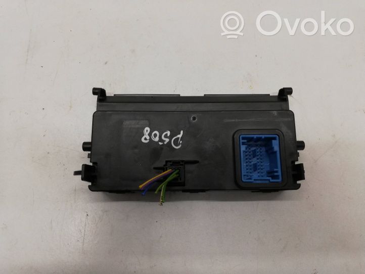 Peugeot 508 Fan control module 9665961480