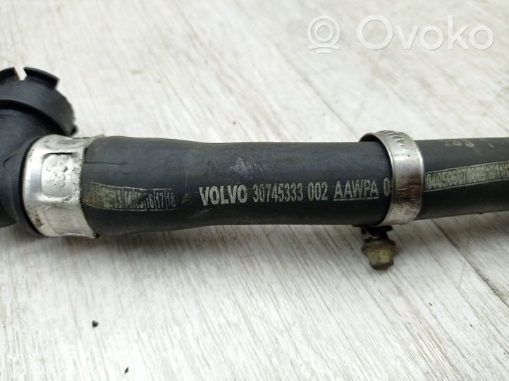 Volvo V70 Lämmittimen säteilylämmittimen letku 30745333