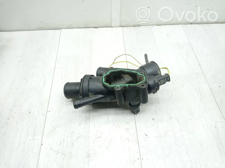 Peugeot 5008 Boîtier de thermostat / thermostat 9682141580