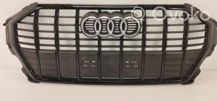 Audi Q3 F3 Griglia superiore del radiatore paraurti anteriore 83A853651E