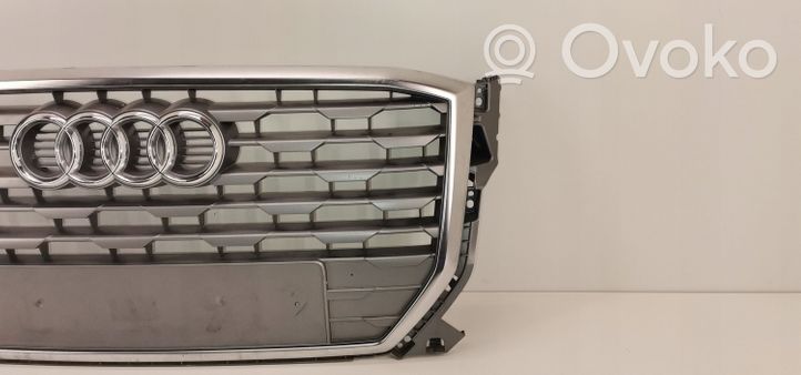 Audi Q2 - Maskownica / Grill / Atrapa górna chłodnicy 81A853651