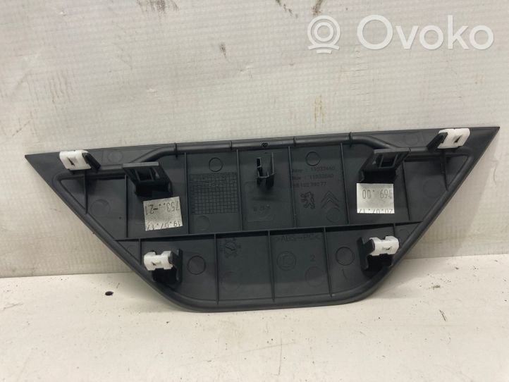 Peugeot 3008 II Panneau de garniture console centrale 9810239077