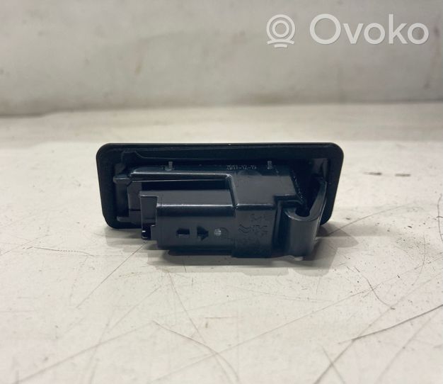 Opel Grandland X Lampa oświetlenia tylnej tablicy rejestracyjnej 9815226680