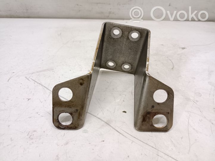 Volvo V40 Cross country Staffa/supporto di montaggio della marmitta 31439520