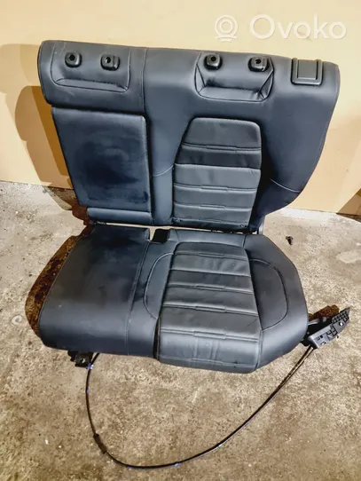 Honda CR-V Fotel tylny 82527TLAR01