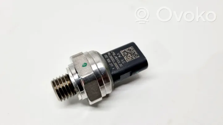 Skoda Karoq Oil pressure sensor 05E906277A