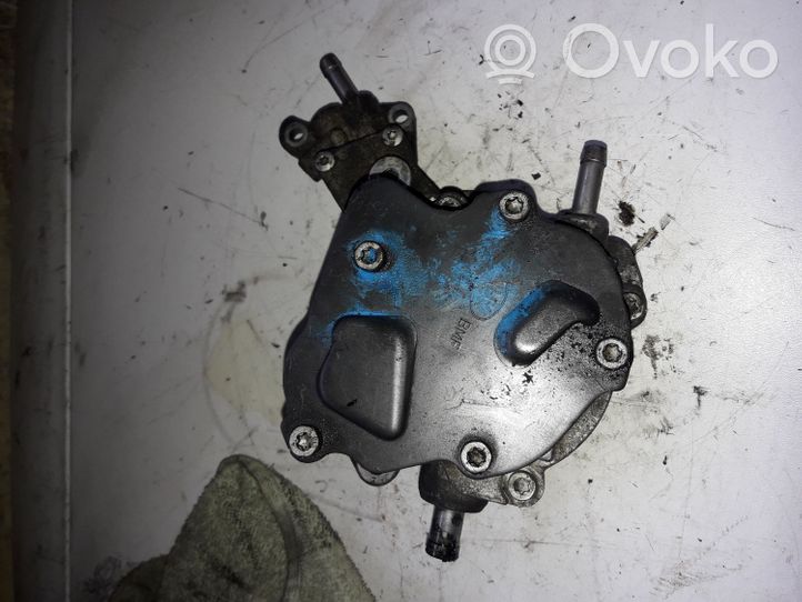 Audi A4 S4 B6 8E 8H Polttoaineen ruiskutuksen suurpainepumppu 