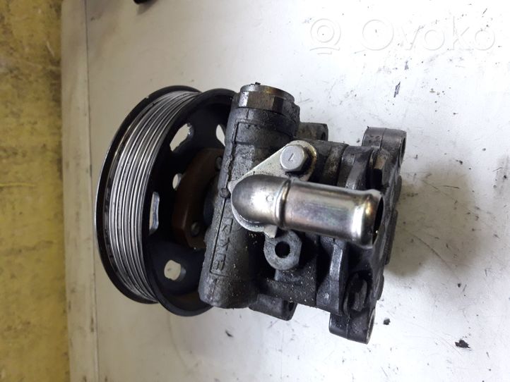 Volkswagen Golf IV Power steering pump 