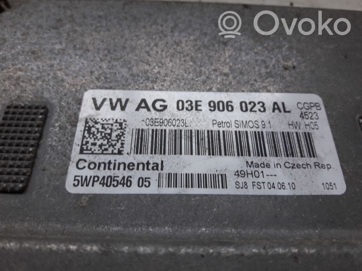 Volkswagen Polo V 6R Calculateur moteur ECU 03E906023AL