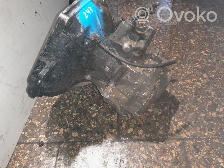 Opel Vectra B Manualna 5-biegowa skrzynia biegów 90523582