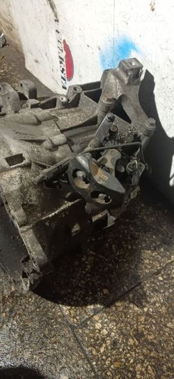 Volvo C30 Mechaninė 6 pavarų dėžė 3S7R7F096