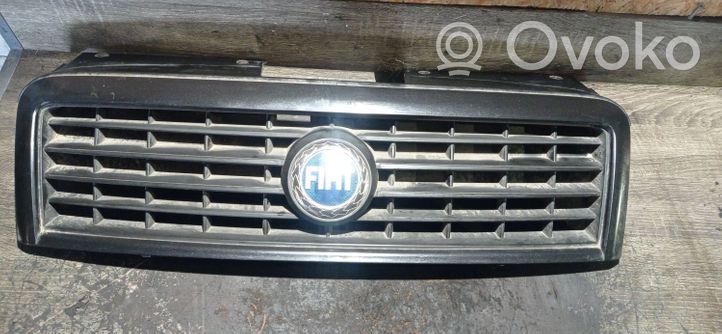 Fiat Doblo Front bumper upper radiator grill 735395576