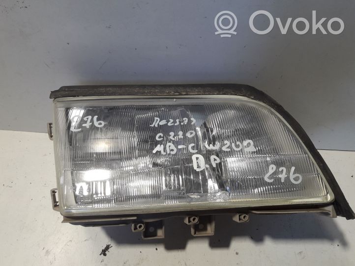 Mercedes-Benz C W202 Lampa przednia 1305230125