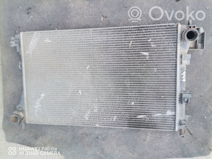 Opel Vectra C Aušinimo skysčio radiatorius 24418343