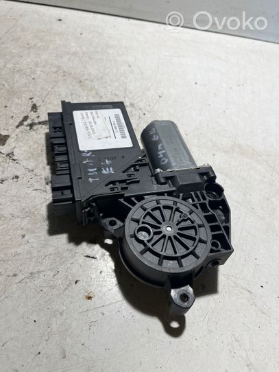 Volkswagen Touareg I Moteur de lève-vitre de porte arrière 7L0959703C