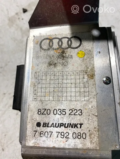 Audi A2 Amplificateur de son 8Z0035223