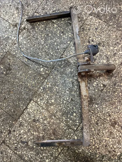 Audi 80 90 S2 B4 Detachable tow bar 