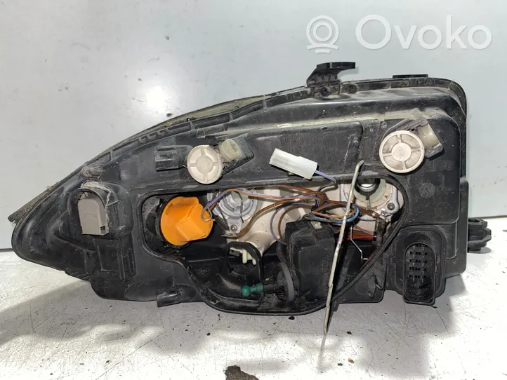 Audi A2 Lampa przednia 8Z0941003H