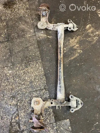 Opel Zafira A Rear axle beam 